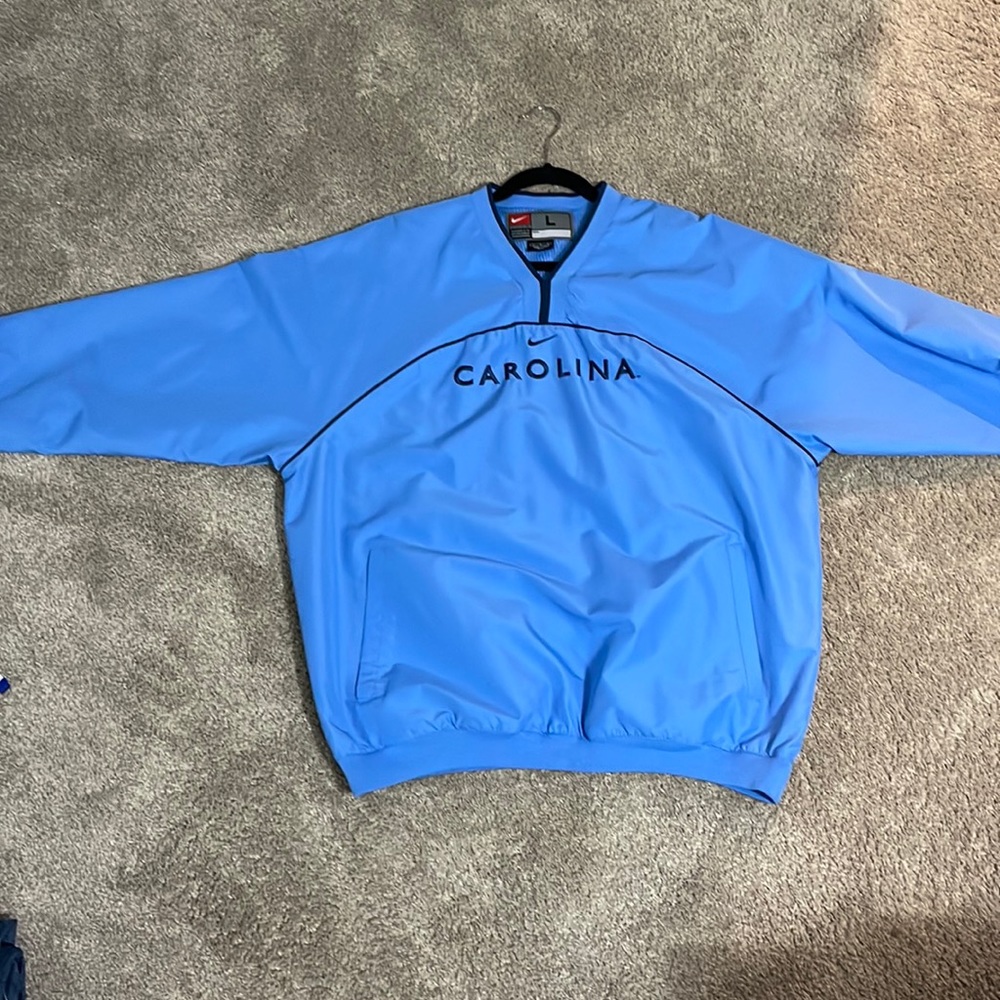 Nike North Carolina windbreaker. Excellent condition only worn twice